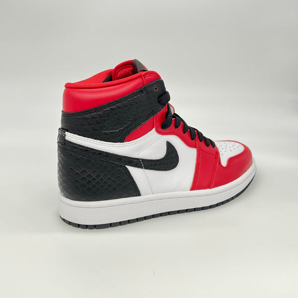 Jordan deals 1 high og SATIN SNAKE 2Y